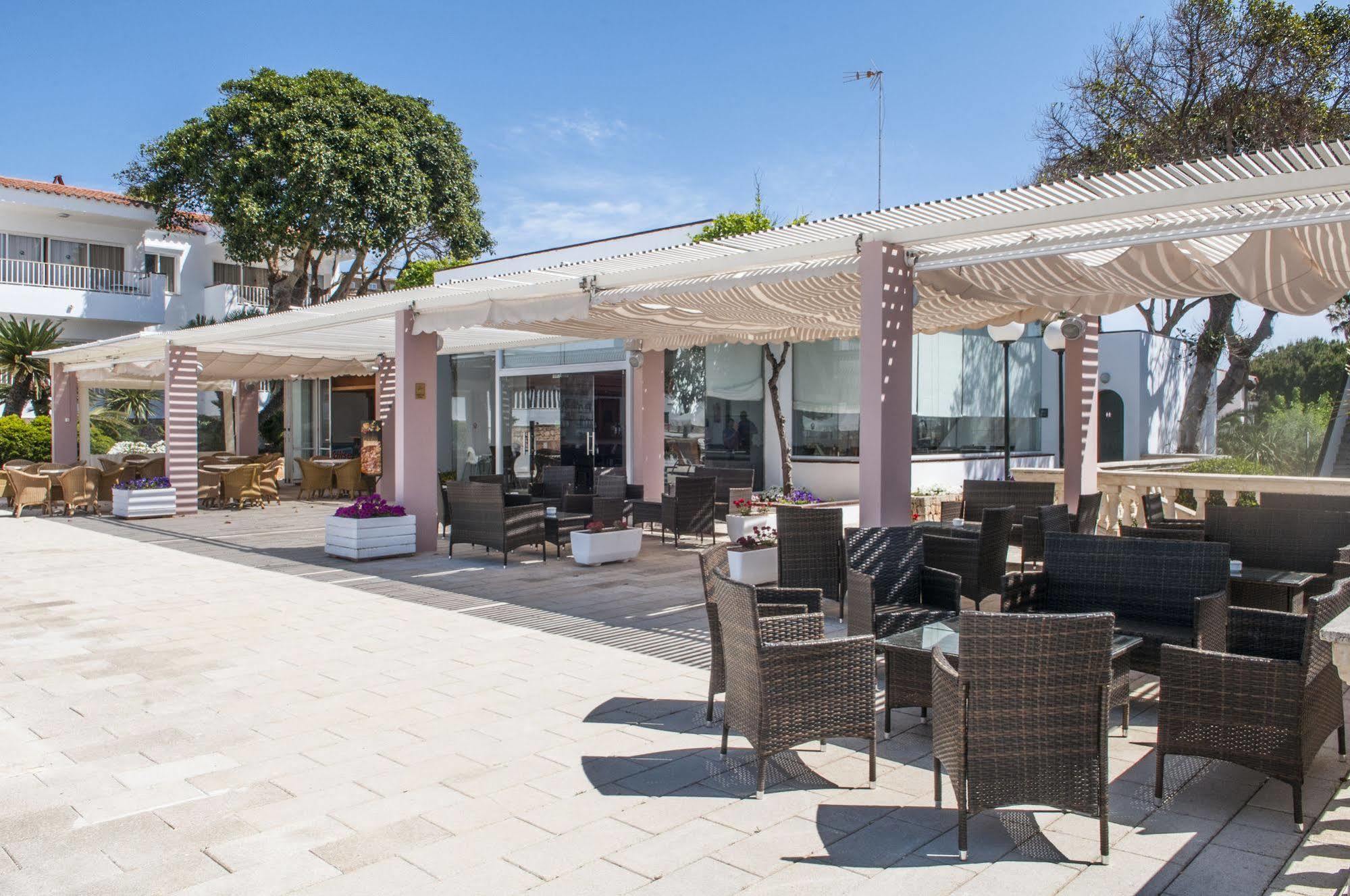 Naranjos Menorca Aparthotel
